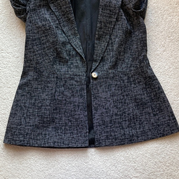 Escada blazer - Picture 7 of 14